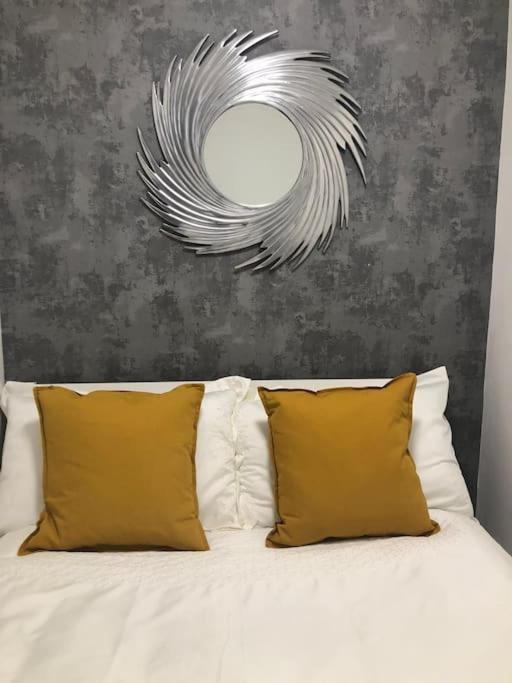 Stunning Apartment In Leeds- Financial District Лидс Экстерьер фото